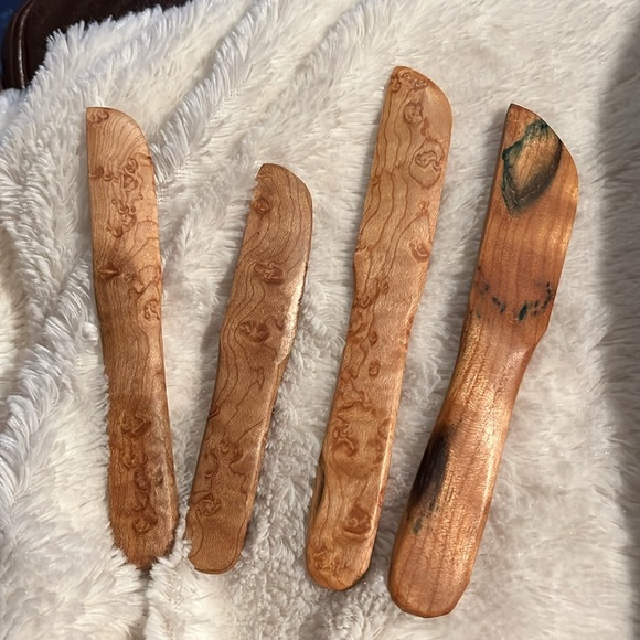 Handcrafted Wooden Butter Knives - Picture 4 of 6